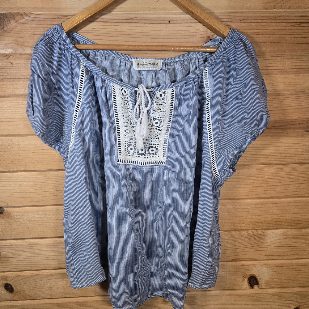 Bundle Of 2 Boho Coastal Summer Tops Blue Ambercrombie & J.CREW Womens Medium